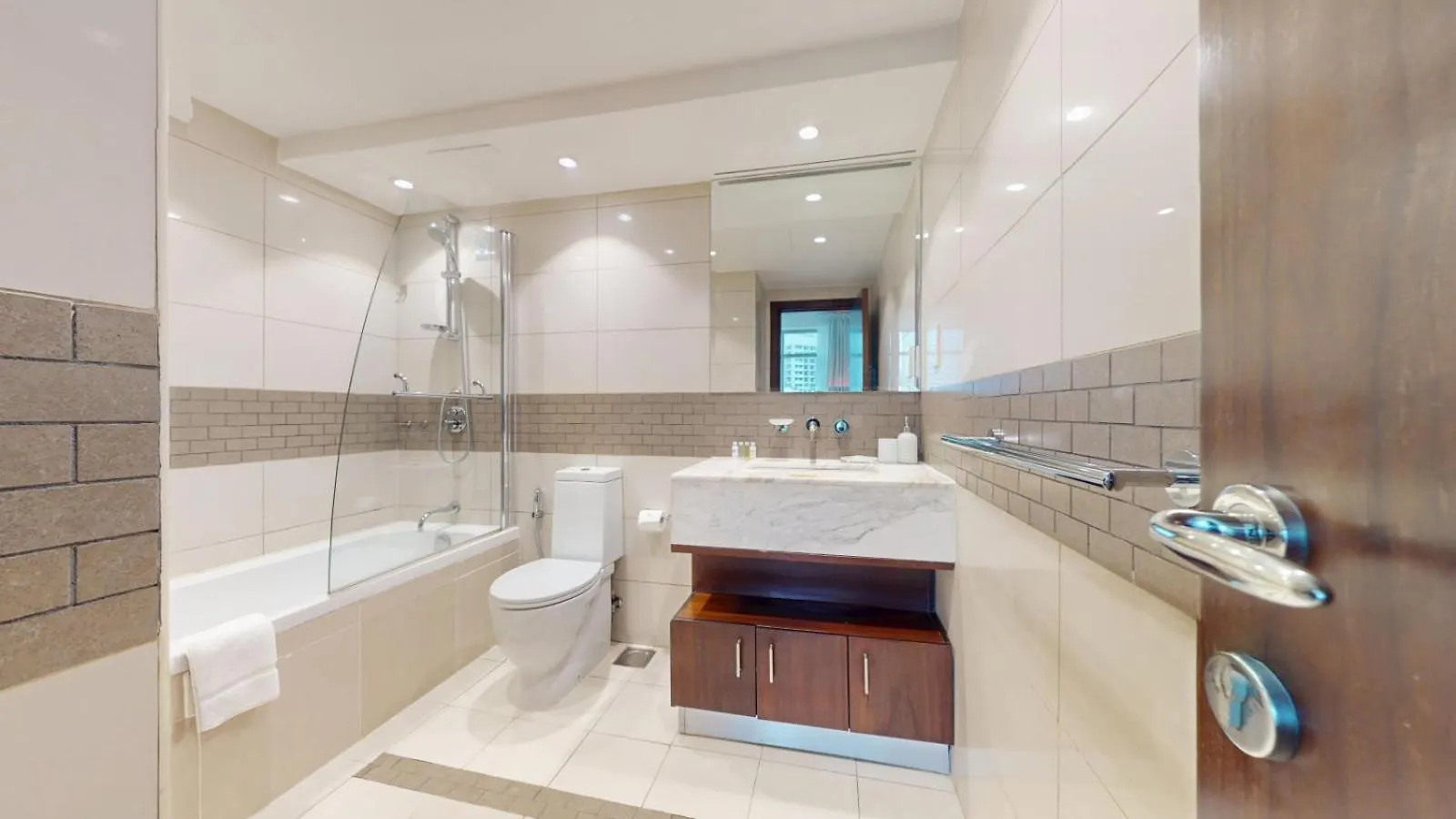 Bonaire Tower - Airy One Bedroom In Dubai Marina